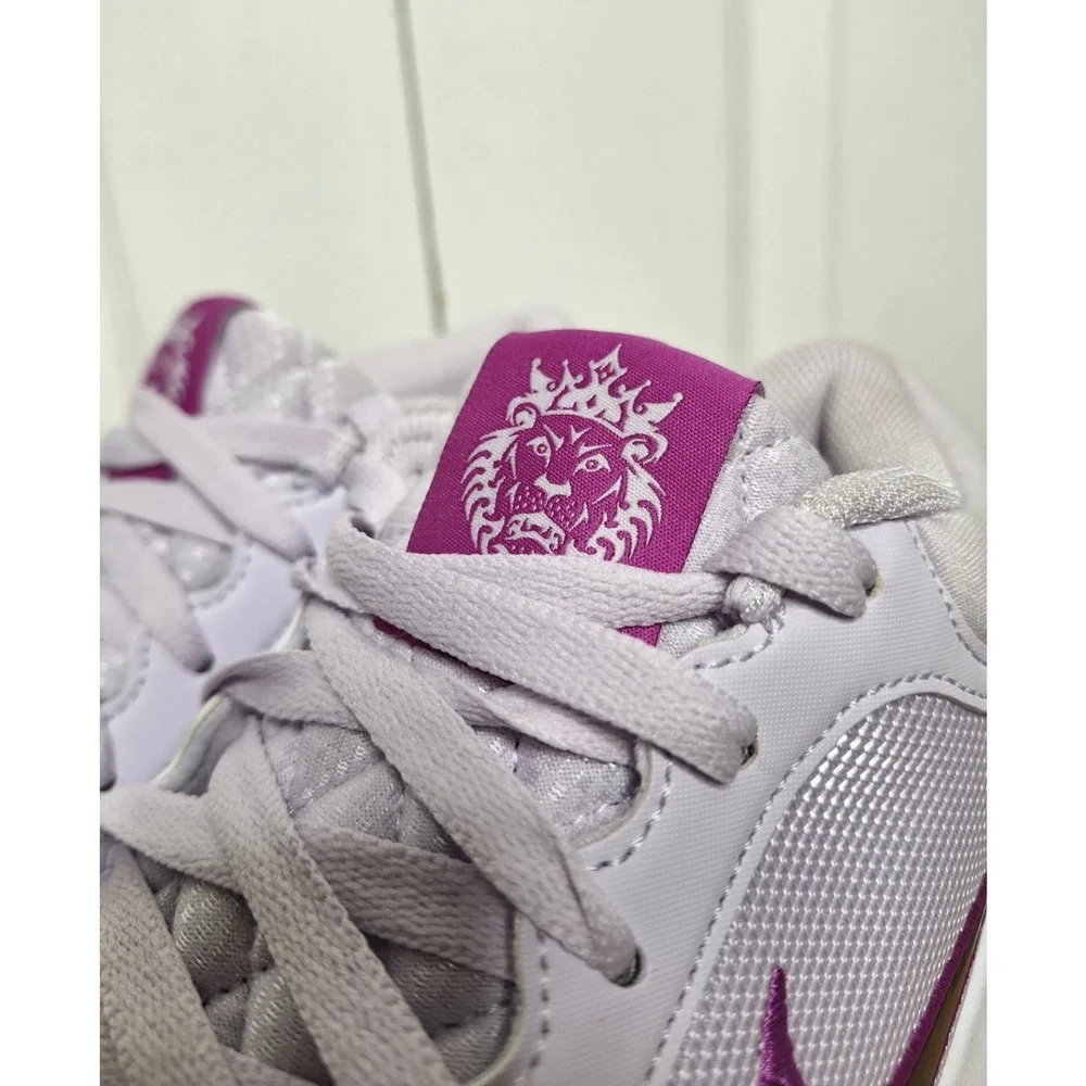 Nike LeBron Witness 8 Barely Grape White Purple Black HQ2139-500 size 10.5